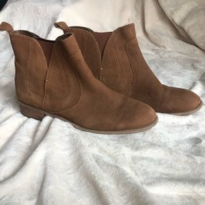 Nine West chelsea boots